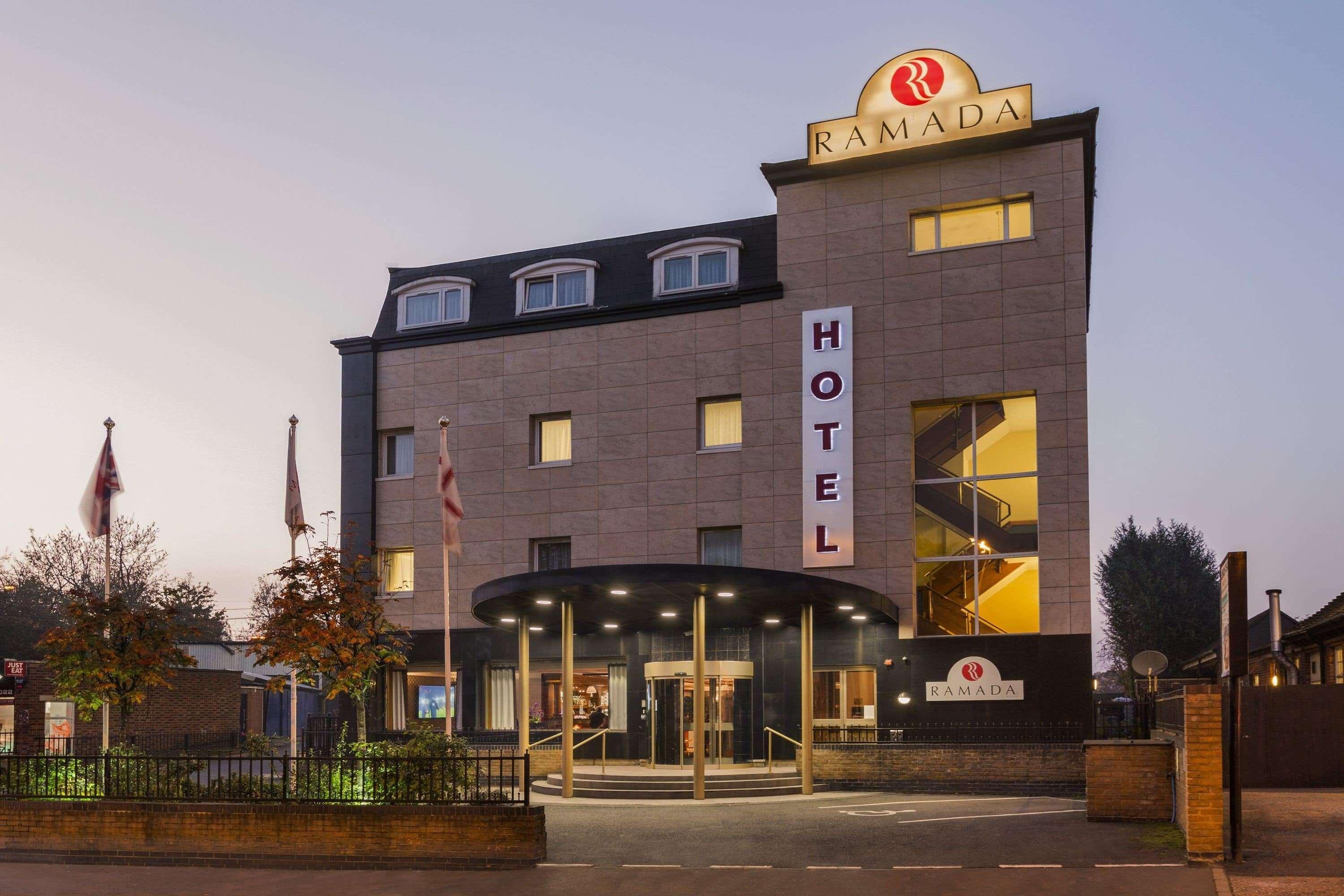 Savera Hotel South Ruislip Exterior photo